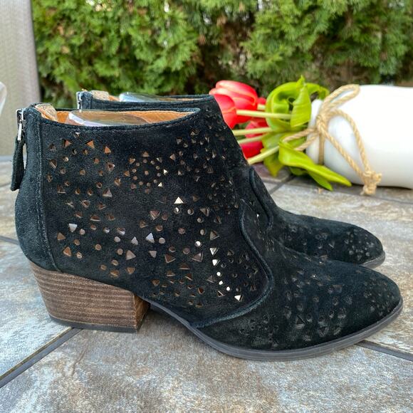 Franco Sarto Black Suede Ashlee Laser Cut Block Heel Ankle Boots 6 - Picture 4 of 10